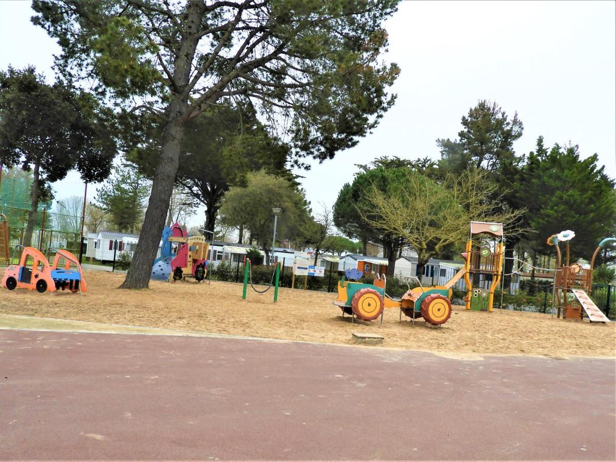 Campsite Mobil-homes Proche De L'ocean 4*